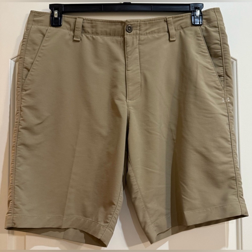 Under Armour Heat Gear Khaki Flat Front Shorts